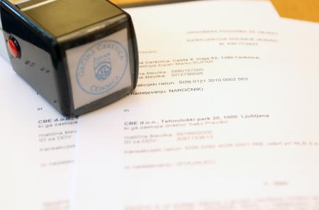 PODPIS POGODBE DOLENJE JEZERO 16 FOTO LJUBO VUKELIČ